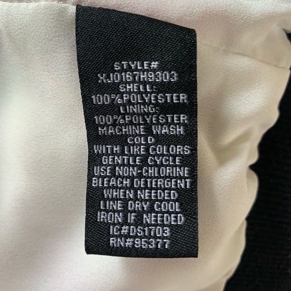 Sanctuary Bomber Floral Jacket Size Medium - Picture 8 of 8